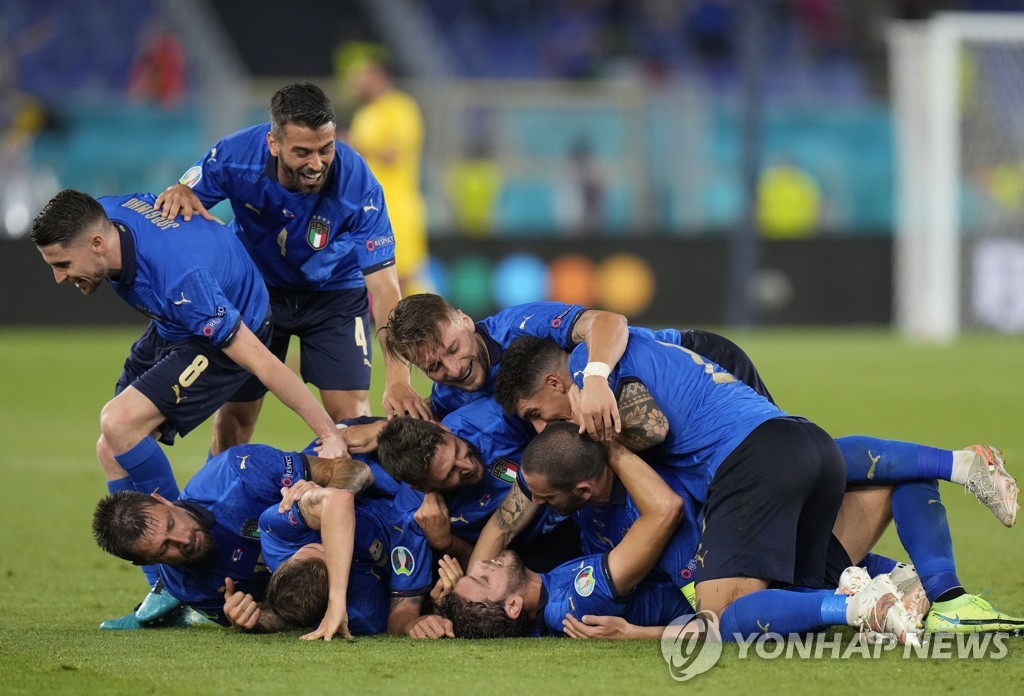 이탈리아, 스위스도 3-0 완파…유로2020 첫 16강행 확정