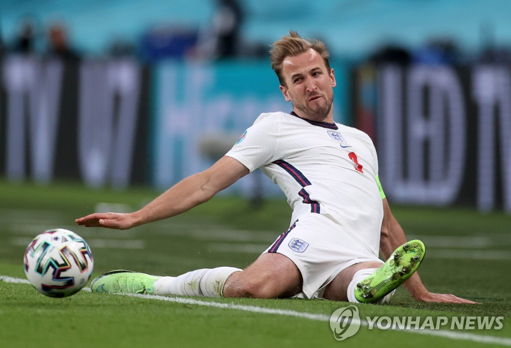 '스털링 결승골' 잉글랜드, 체코 1-0으로 꺾고 유로 16강 안착