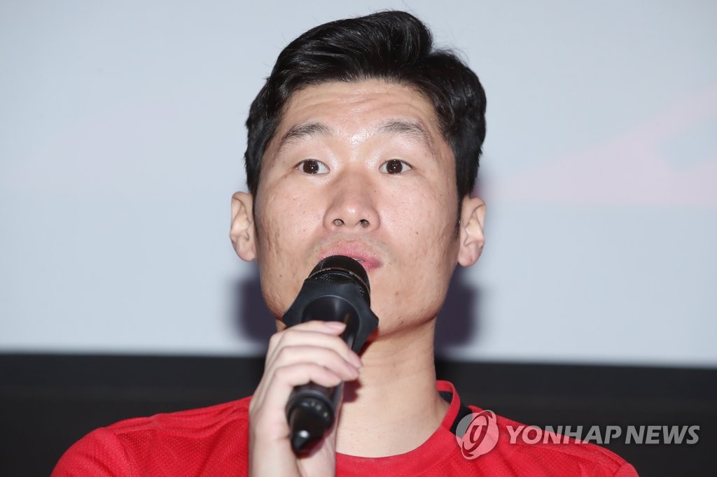박지성, '故유상철 조문' 관련 악플러 경찰에 고소