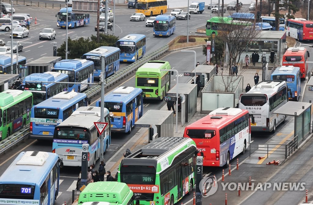 서울·부산 '버스 준공영제' 주먹구구…990억 날려