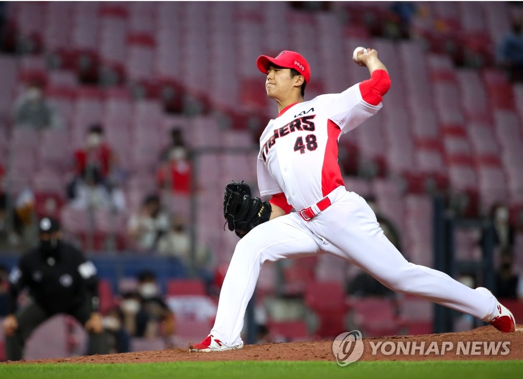 '신인왕 후보' 이의리, 5이닝 1실점…한화 상대로만 시즌 2승(종합2보)