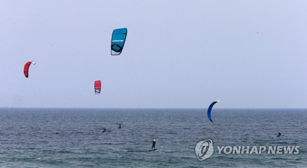 강원 중북부 내일까지 5㎜ 비…동해안 낮 최고 30도