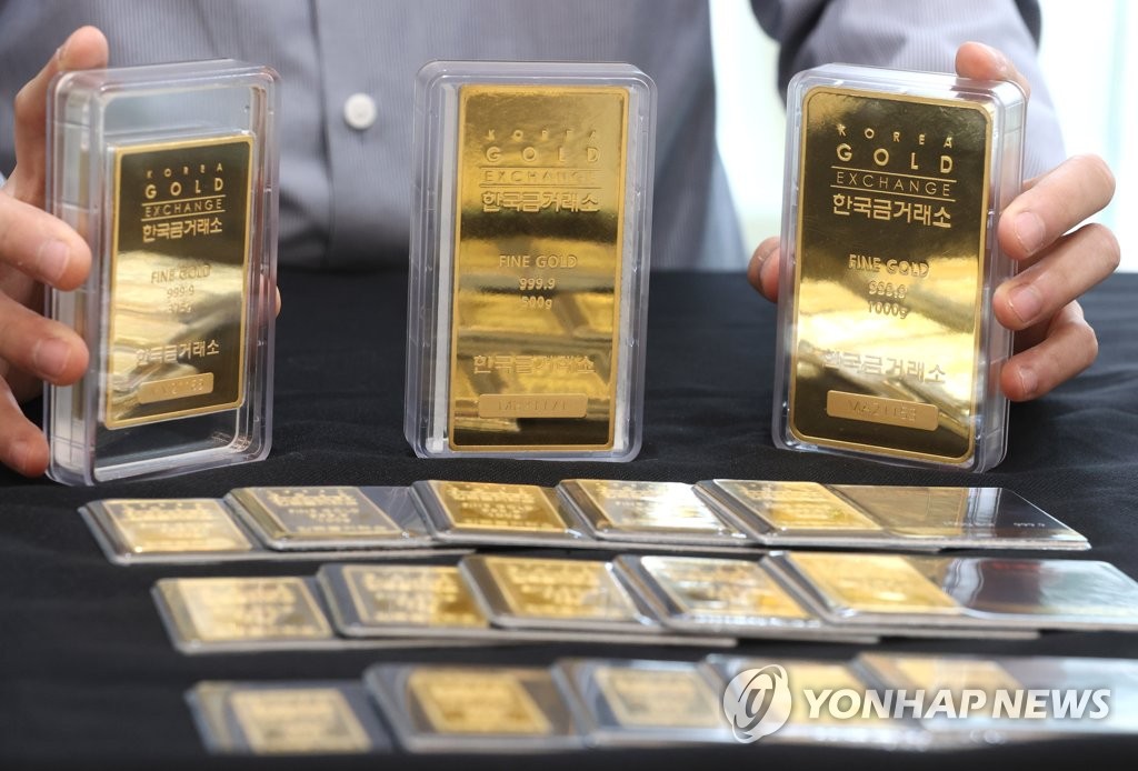 미 조기 금리인상 예고에 원자재가 급락…금 4.7%↓·은 7%↓