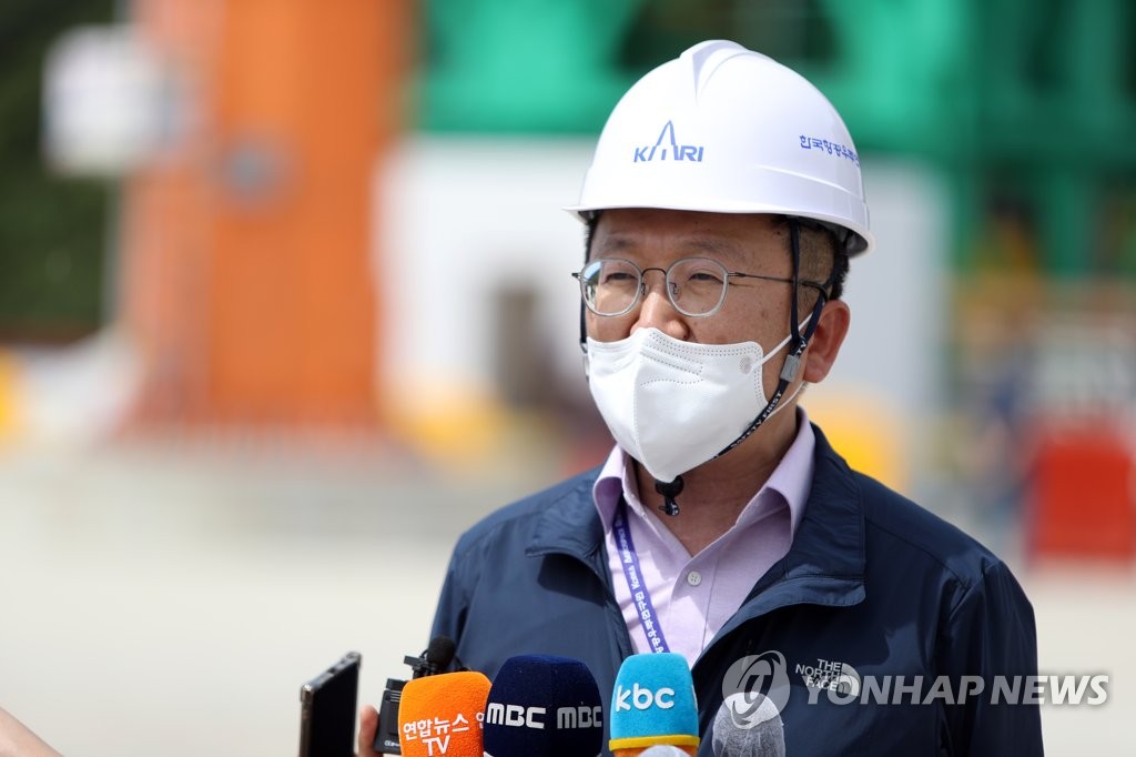 누리호개발 고정환 본부장 "우리 손으로 만든 발사체…감개무량"