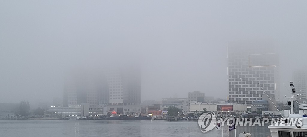 강원 최고 32도 무더위…동해안 짙은 안개