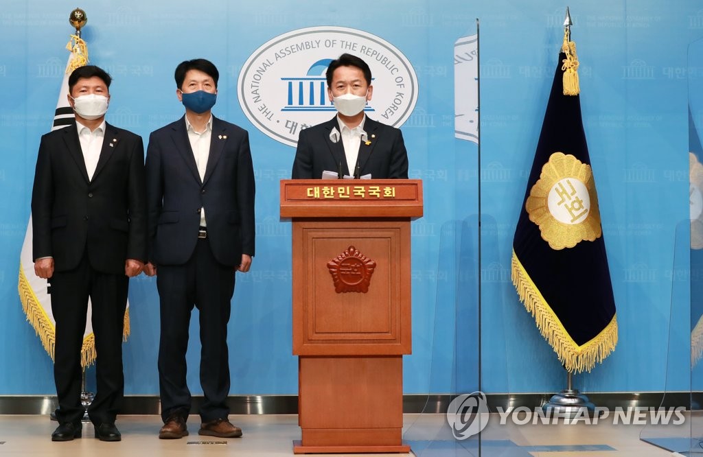 대통령 만난 與초선들 "곳간 풀라"…조국·부동산은 없었다