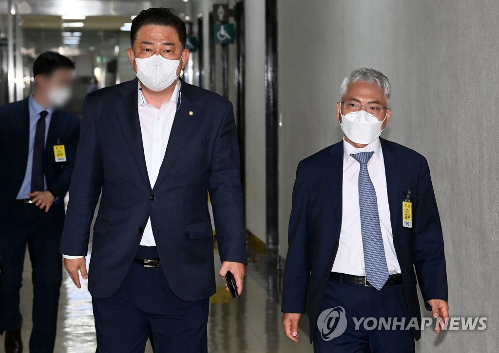 '천안함 수장' 막말에…김병기 "울컥, 욕 튀어나왔다"