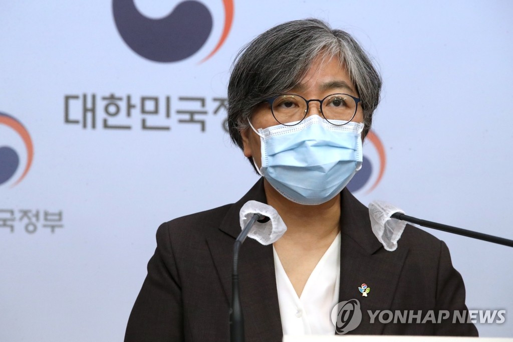 AZ백신 이상반응에 '모세혈관누출증후군' 추가…"국내환자 없어"