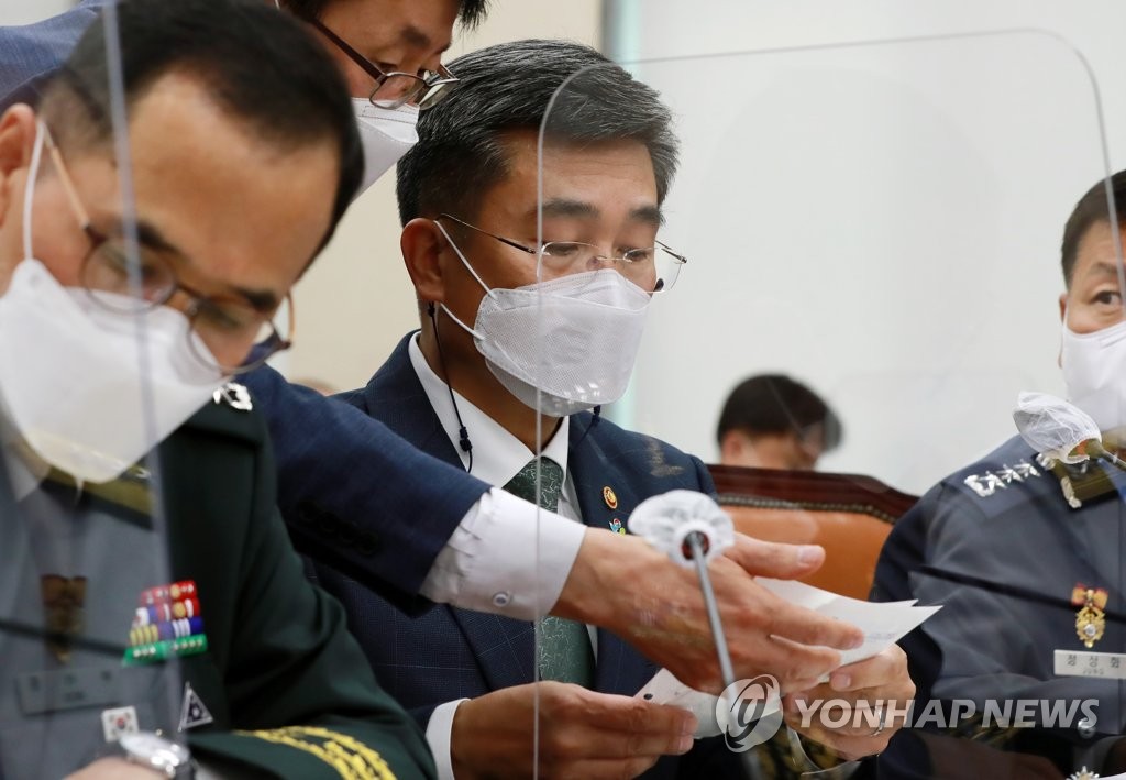 고개숙인 軍…여야 "국가권력에 의한 타살" 한목소리 질타