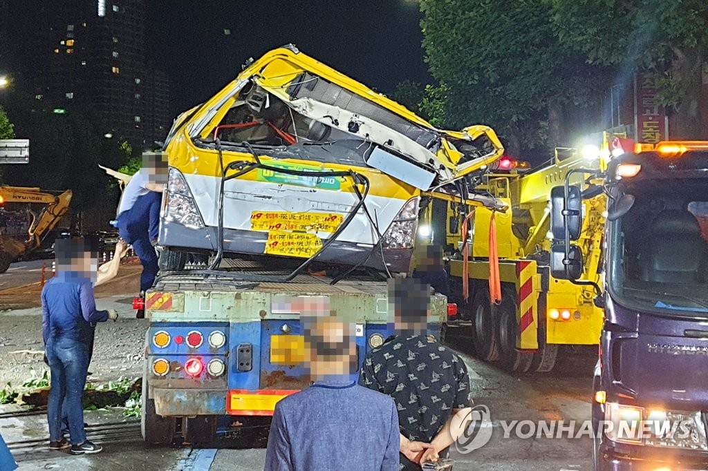 광주 철거건물 붕괴 참변…2년전 서울 잠원동 사고와 판박이