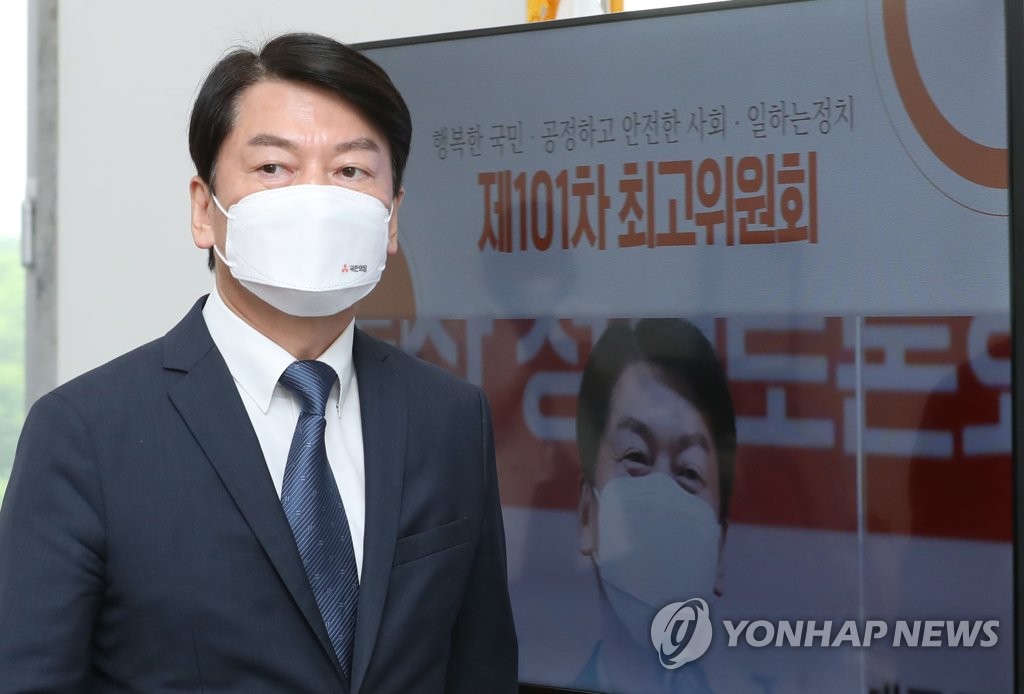 '버스 정시출발' 시동 건 이준석…尹-洪-安 셈법 복잡