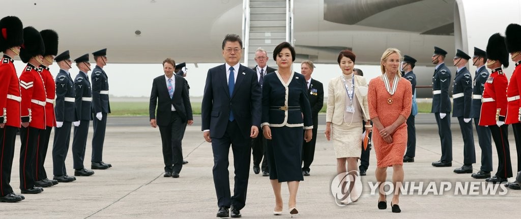 18개월만의 외교무대…문대통령, G7에 '백신허브' 각인 총력