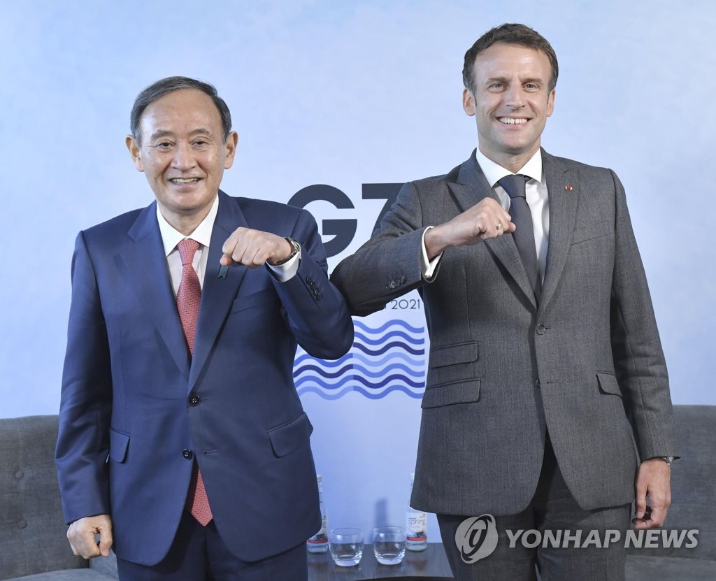 바이든, G7서 스가와 10분 대화…"도쿄올림픽 개최 지지"(종합)