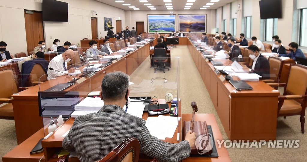 국토위, 광주 붕괴참사 현안보고…현대산업개발 대표 참석