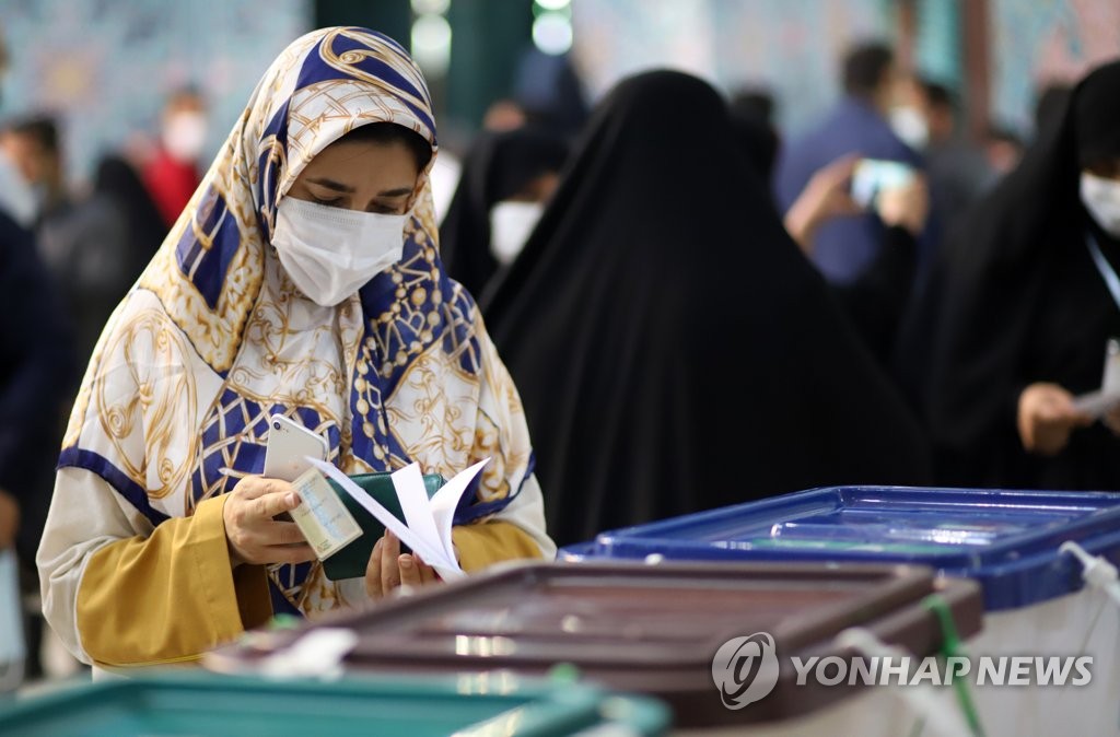 이란 대선 강경보수 후보 라이시 압도적 표차로 당선(종합2보)