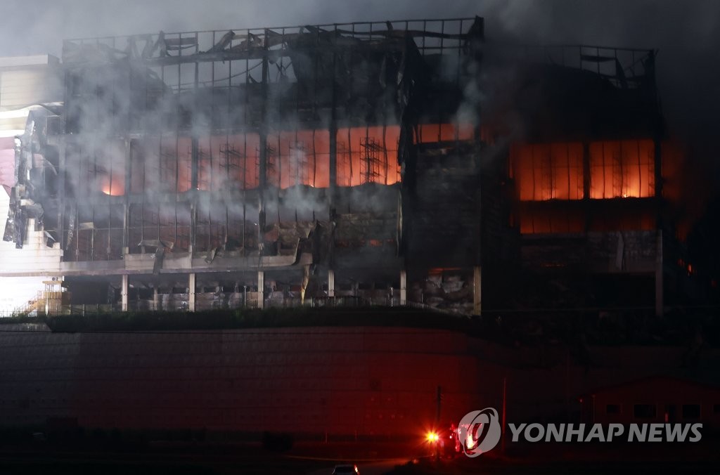 '기적 바랐건만'…쿠팡 화재현장 김동식 구조대장 끝내 주검으로