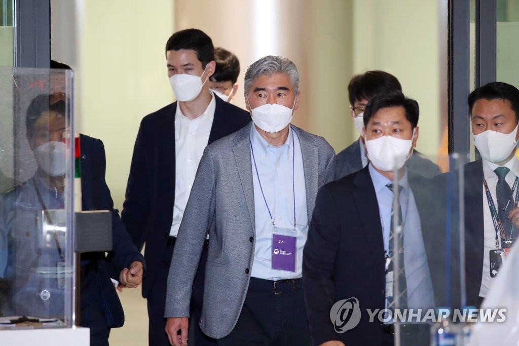 북 '대화' 신호 직후 한미가 내일 만난다…대북메시지 주목