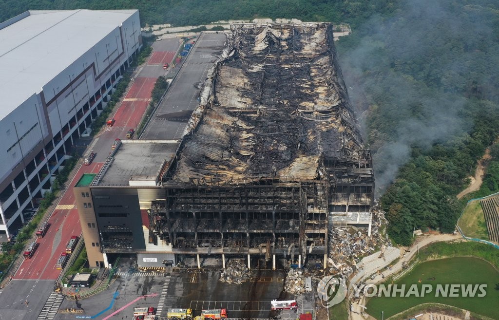 쿠팡 화재 엿새 만에 완전진화…뼈대만 남고 모두 타(종합)