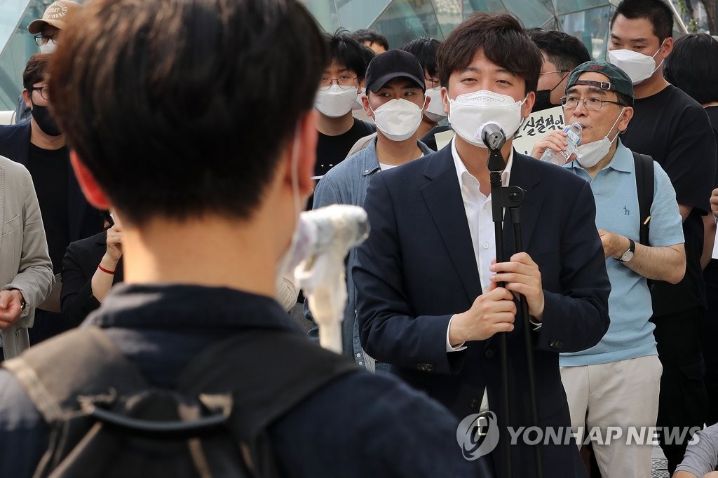 김남국 연일 병역특혜의혹…이준석 "정상적 의정활동 해야"(종합)