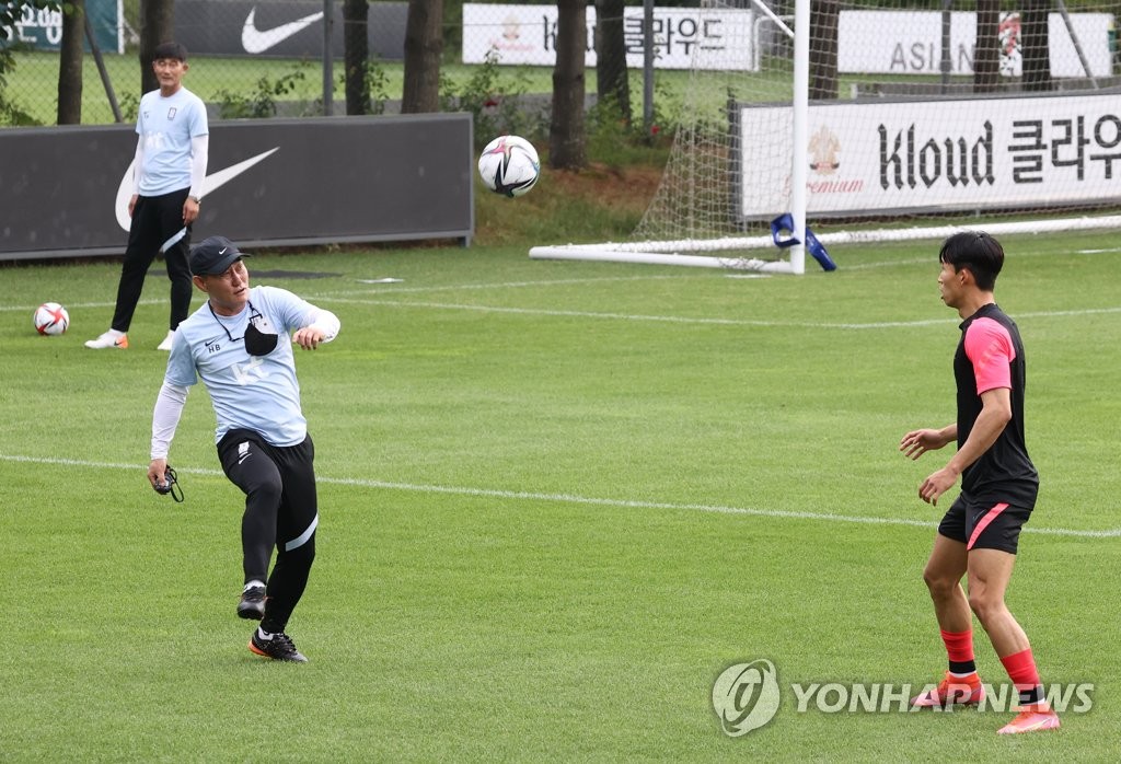 김학범호, 첫날부터 페널티킥 훈련…"8강부터 정말 중요합니다"