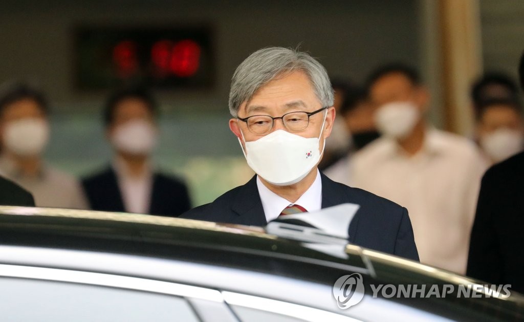 최재형, 감사원 직원들에 "임기 못채워 미안"…잠행·숙고