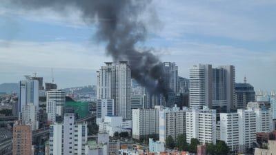 냉각팬 해체 하다가…부산 옥상 가건물 화재