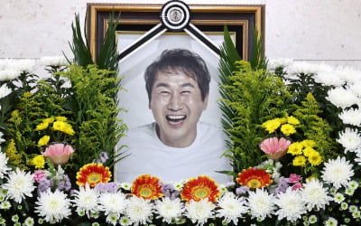 '유상철 투병 끝 별세' 축구계 "안타깝다…많이 보고싶을 것"