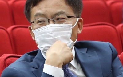 조남관 법무연수원장 "'검찰개혁·정치적 중립' 함께 추진돼야"