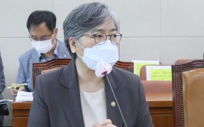 [속보] 정은경 "40대 8월부터 백신 접종 시작할 수 있을 것"