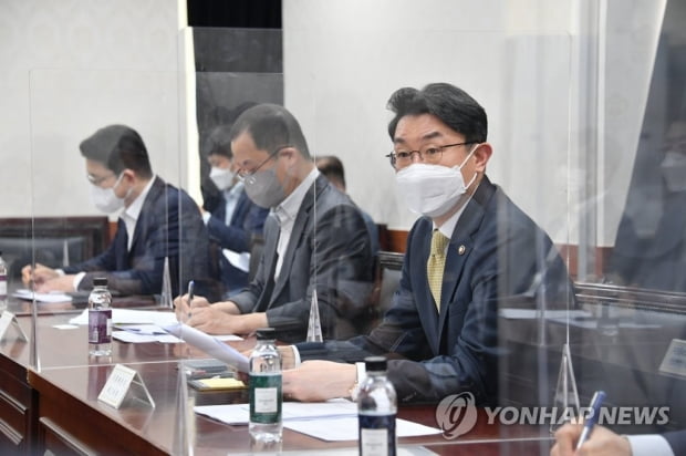 기재차관 "대한민국 동행세일, 내수회복 돌파구로 삼을 것"