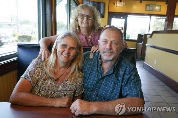 결혼식 직후 남편 전 부인에 신장 기증한 미 여성…"우린 자매"