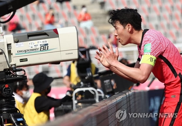 '손흥민 PK 결승골' 벤투호, 레바논 2-1격파…2차예선 무패 통과