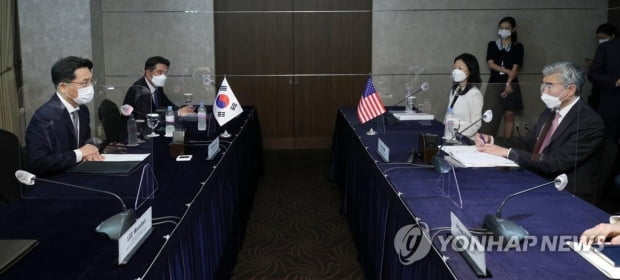 성 김 "북, 언제 어디서든 조건없는 만남 제안에 긍정반응 기대"