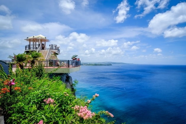 괌을 대표하는 관광지 '사랑의 절벽' / 한경DB