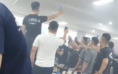 육군3사관학교 500명 생도들…'노마스크' 삼겹살·맥주 파티