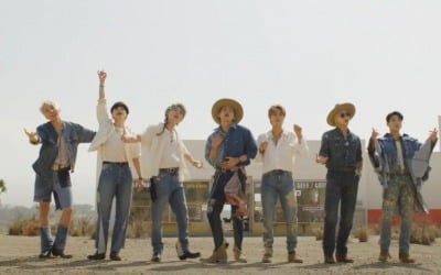 BTS와 함께 춤을…방탄소년단, '퍼미션 투 댄스' MV 티저 공개