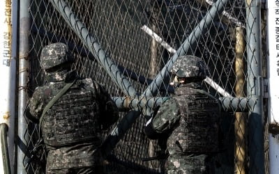 DMZ '열사병' 순직한 일병…1계급 진급 후 현충원 안장  
