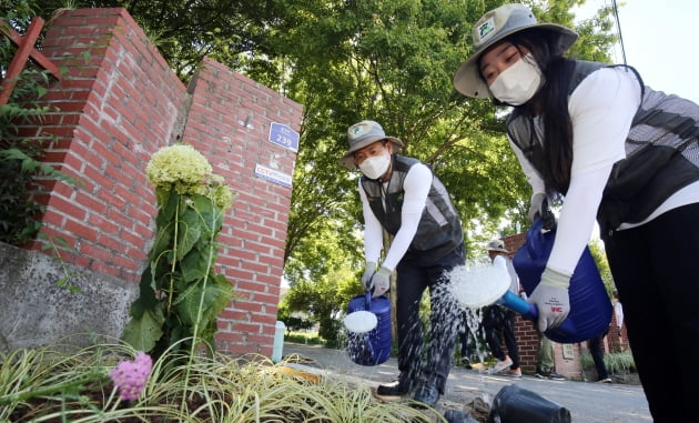 한수정, 지역밀착형 사회공헌 앞장...사회복지시설 작은정원 조성