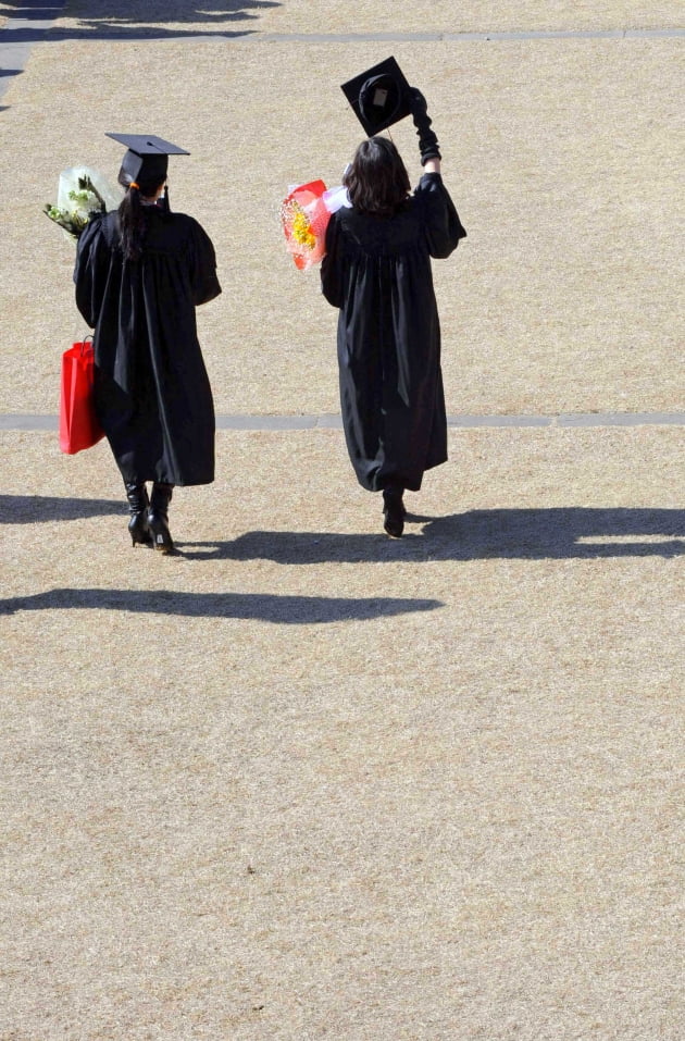 청년 취준생 86만…공무원 선발 늘면서 공시족 32.4%