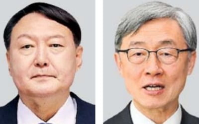 최재형 "만나자" vs 윤석열 "때 되면"