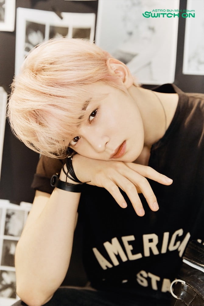 아스트로 차은우, ‘SWITCH ON’ 콘셉트 포토 공개…‘독보적인 매력’