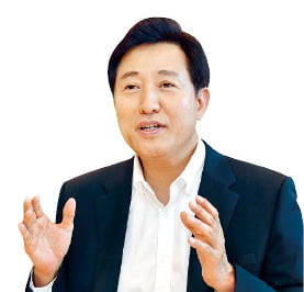 오세훈 시장 "용산철도정비창 주민 반대하는 주택공급 어렵다"