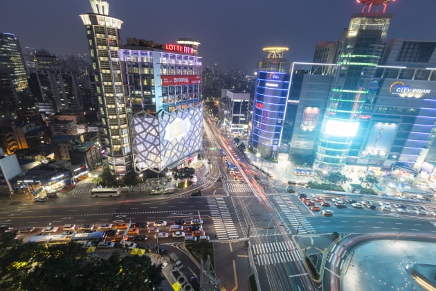 ‘1km 경쟁력+디지털’…동대문을 바꾼 젊은 창업가들