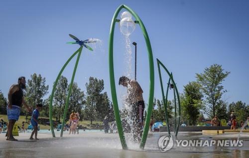 폭염 덮친 북미 서부, 온열질환 사망자 나오고 수백명 응급실행