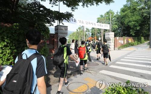 충북 초중고 464곳 내주 전면등교…7곳은 12일부터 예정