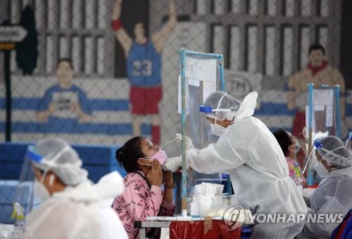 푸껫 재개방인데 방콕은 코로나 초비상…병상·의사 태부족