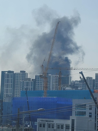 남양주 중학교 신축공사장 화재…인명피해 없어(종합)