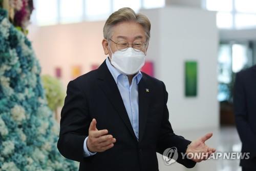 경찰 "이재명 성남FC 피소 수사 마무리 단계…소환 여부 미정"