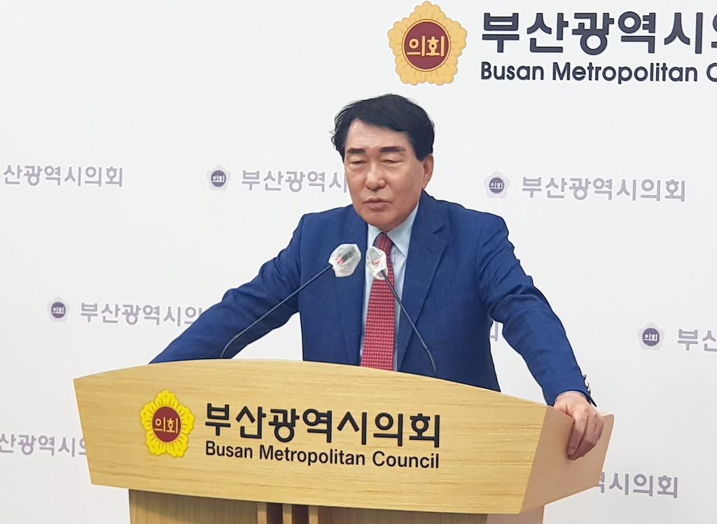 부산 방문한 안상수 "한일해저터널 사업 지원할 것"