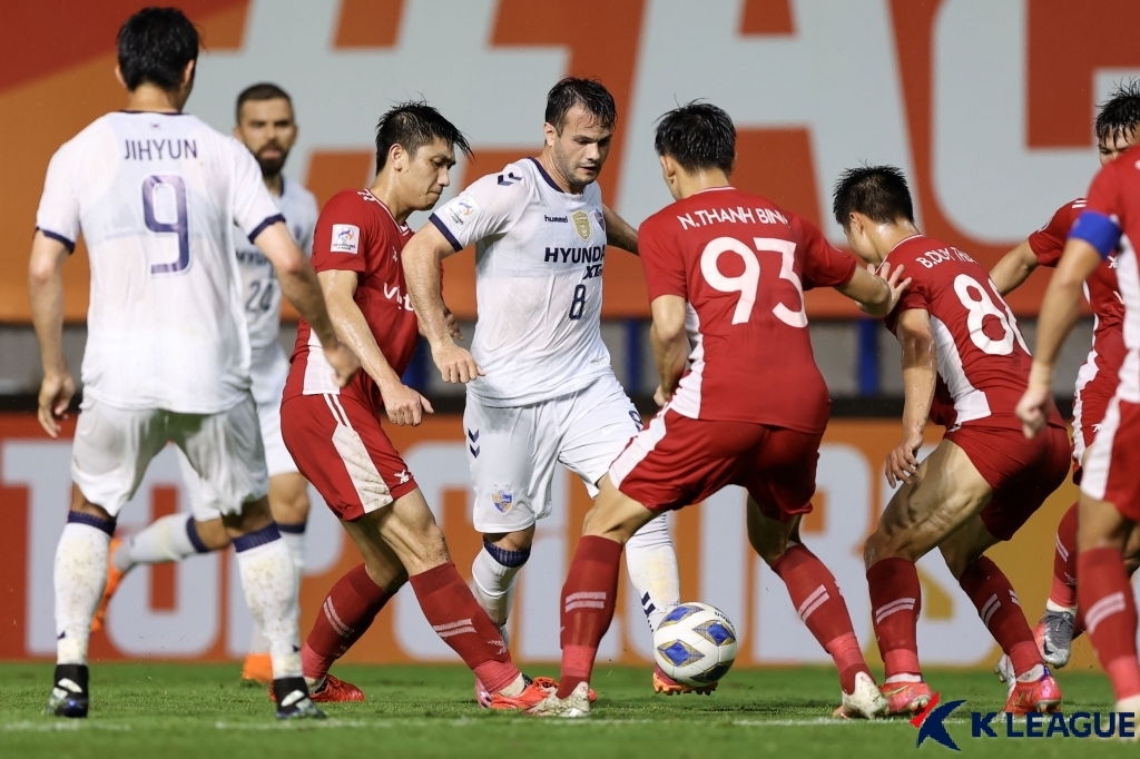 울산, 비엣텔 3-0 격파하고 ACL 14연승…조 선두 유지